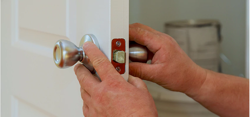AAA Locksmiths For lock Replacement in Winton, California